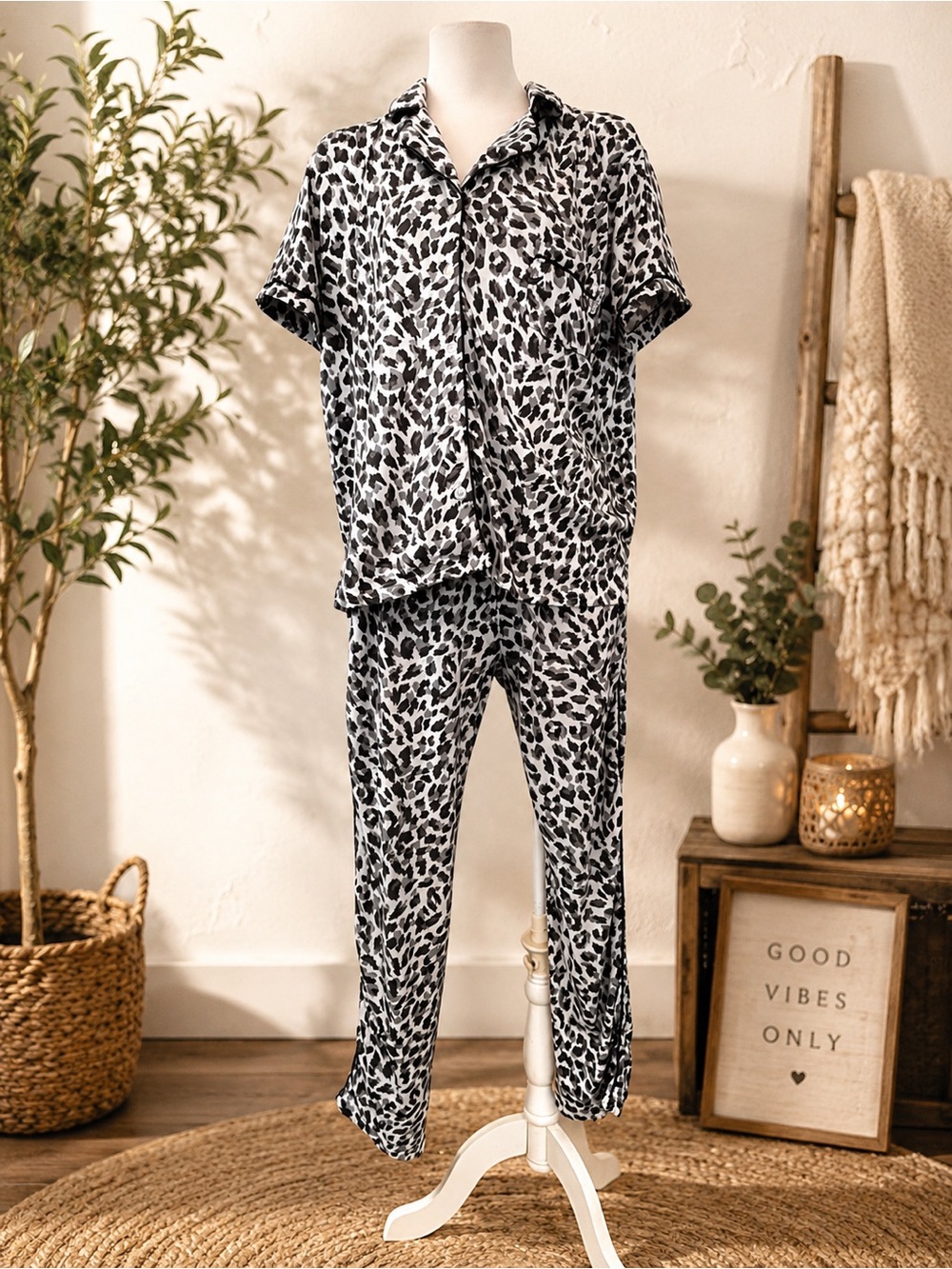 Women’s Nine West Leopard-Print PJ Set